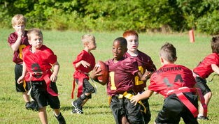 开云体育vip-世界青少年星际滑板赛在上海火热举行，中国青少年滑板比赛视频