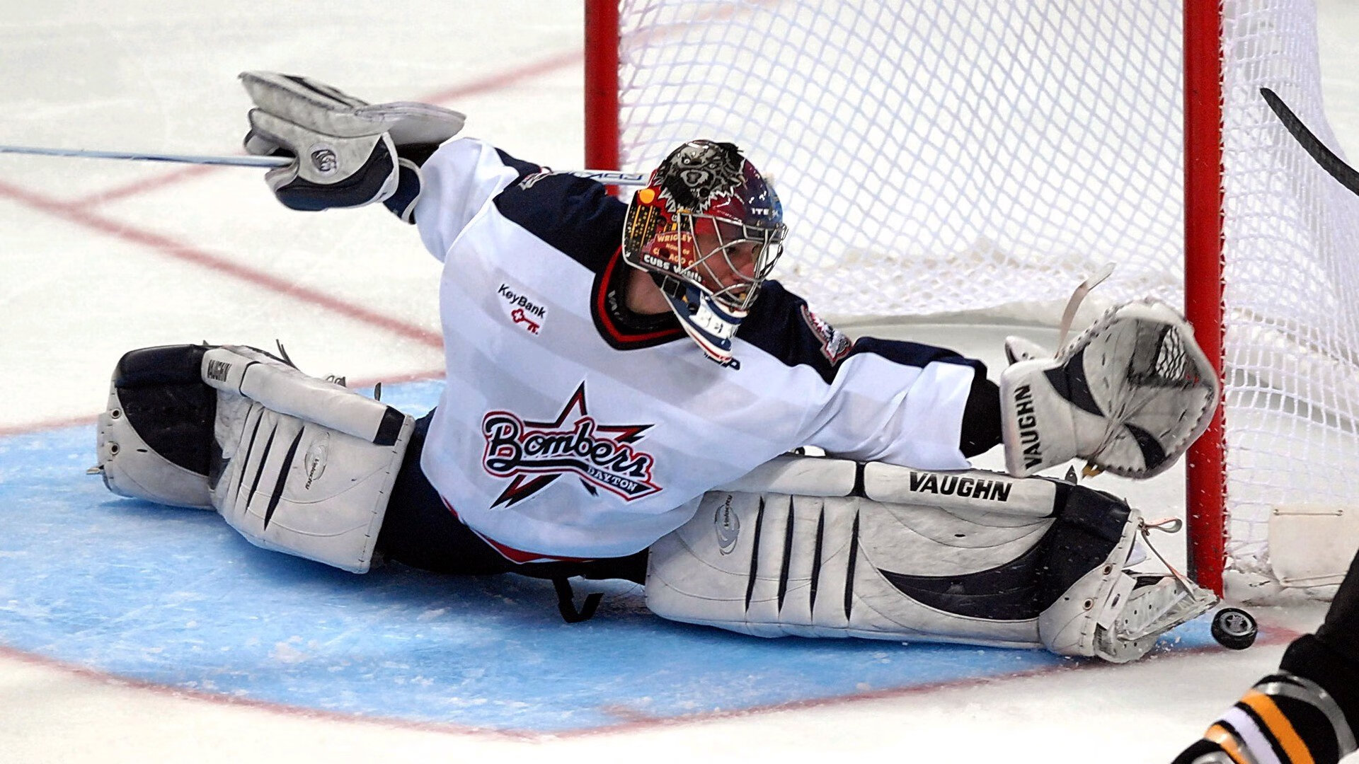 “极速突破”——突破极限的经典超车瞬间，突破极限视频