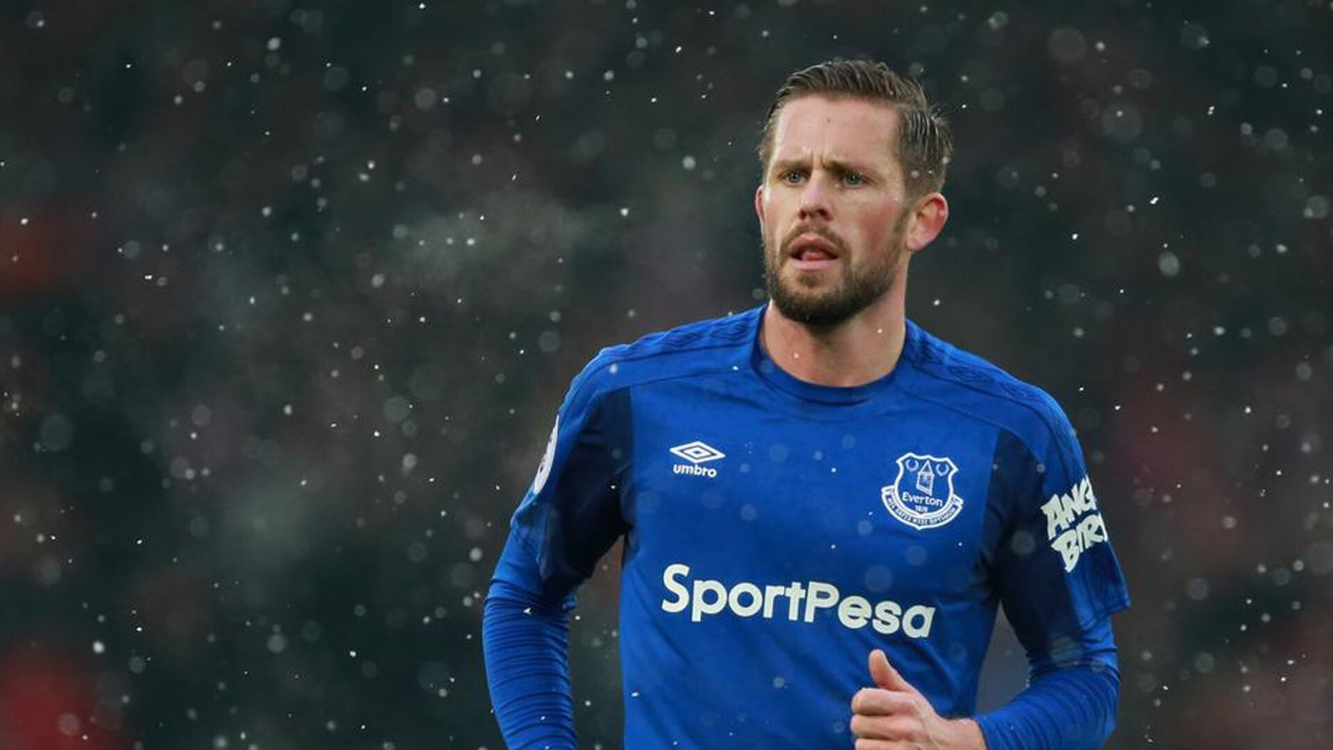 格拉纳达主场大胜，守住前进动力，格拉纳达近期战绩